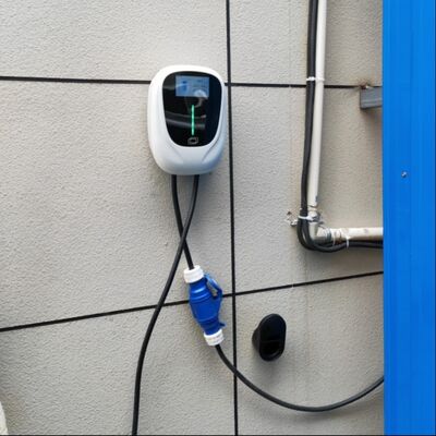 Estación de carga de vehículos eléctricos 22kW 6M 32A Tres fases / Tipo 2 IEC 62196-2/EV Control de APP del cargador rápido de la caja de pared